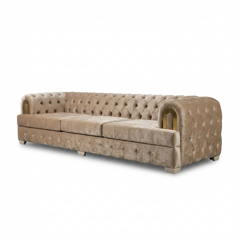 Chesterfield Sand Gold — Terciopelo Beige con Arco Dorado